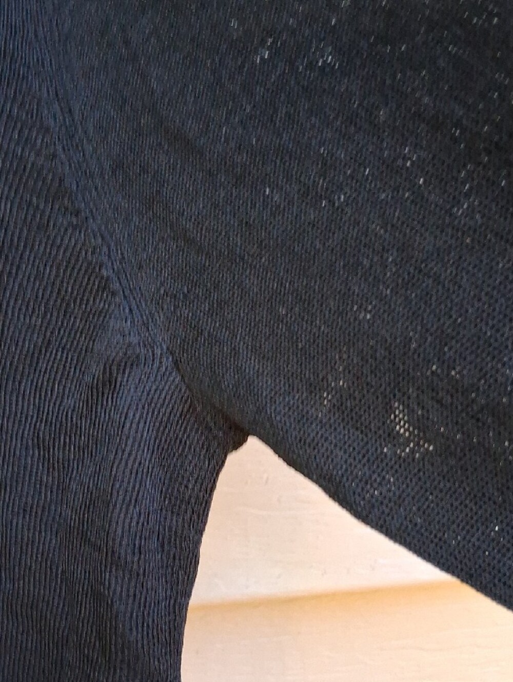 Eileen Fisher Black V-Neck Long Sleeve Lightweight Top - Picture 5 of 10